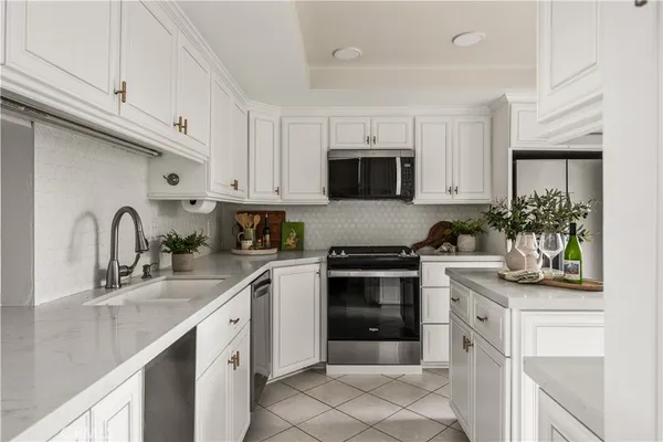$1,950,000 | 3612 Windspun Drive, Huntington Beach, CA 92649