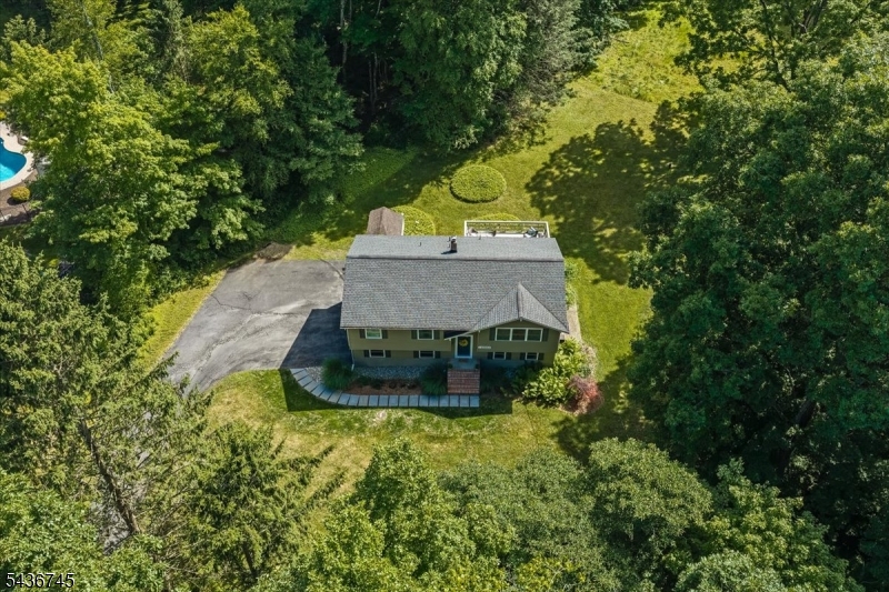 9 Wehrli Road Long Valley, NJ 07853 - Photo 28 of 40