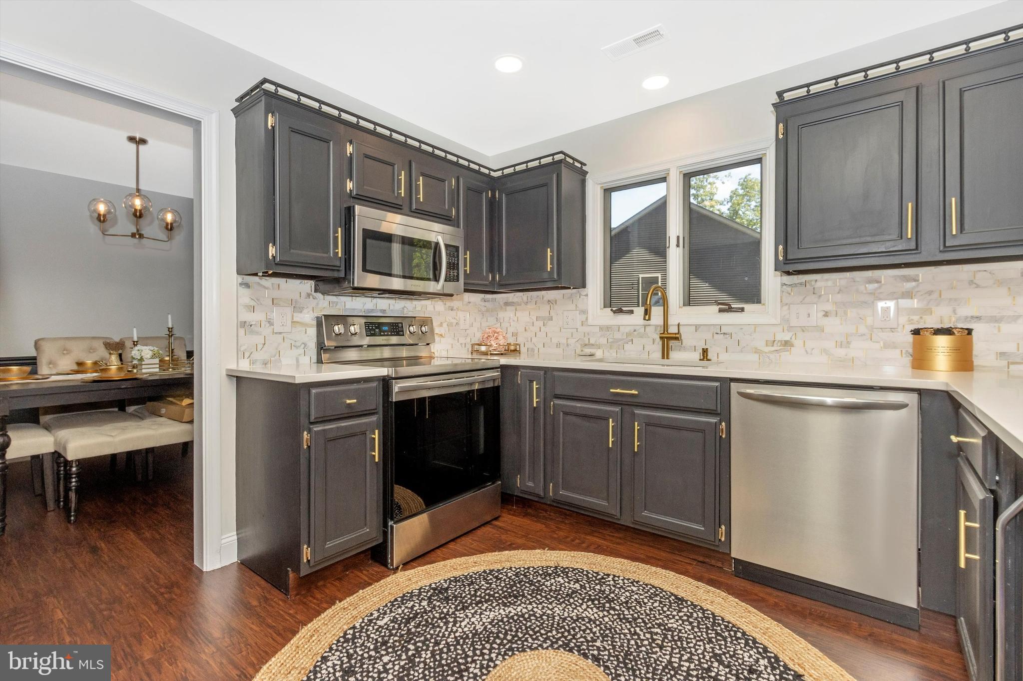 6633 East Lakeridge Road New Market, MD 21774 - Photo 11 of 64 Kitchen