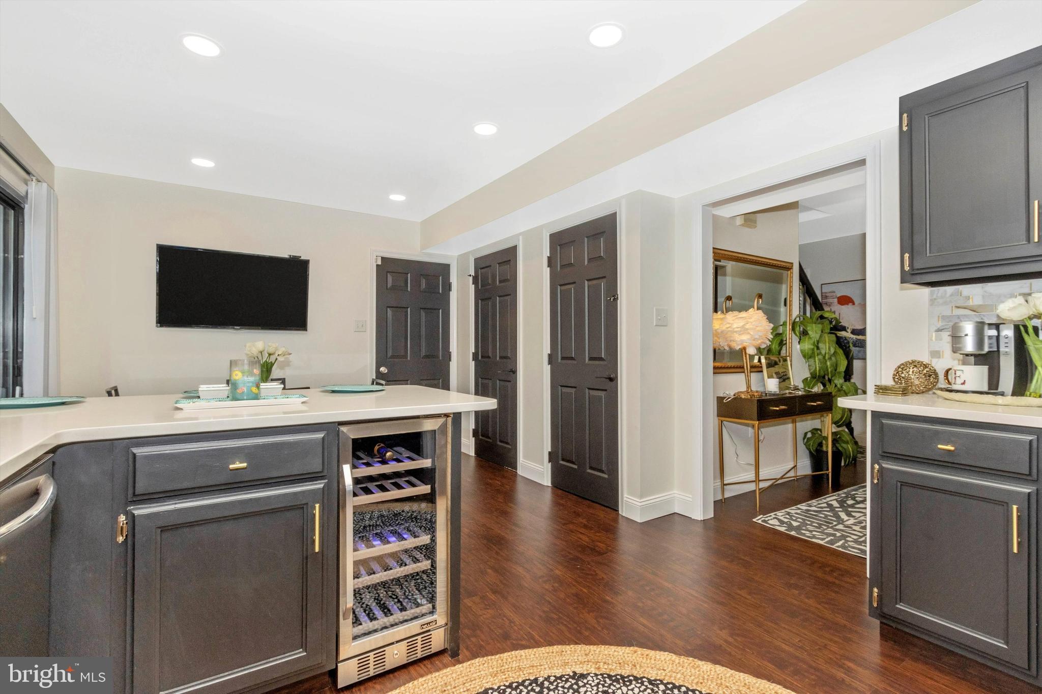 6633 East Lakeridge Road New Market, MD 21774 - Photo 15 of 64 Kitchen