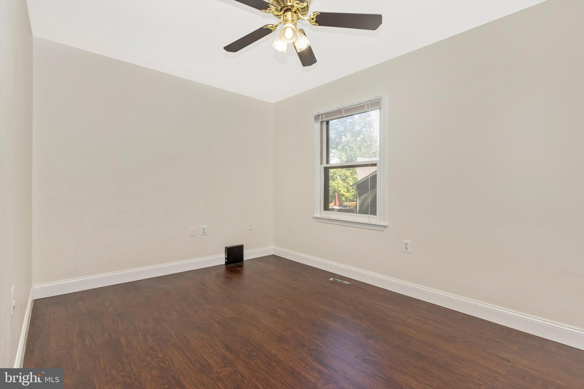 6633 East Lakeridge Road New Market, MD 21774 - Photo 26 of 64 Bedroom 3