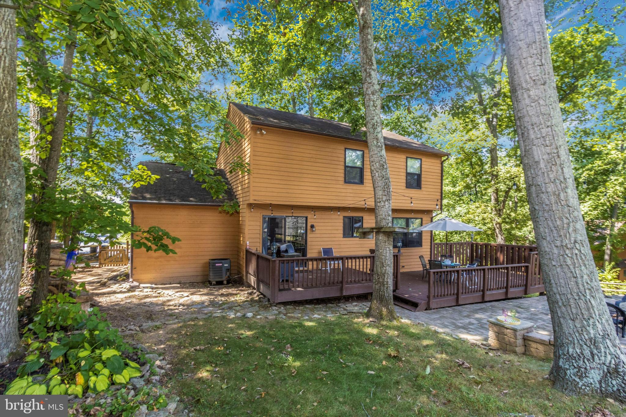 6633 East Lakeridge Road New Market, MD 21774 - Photo 40 of 64 Exterior Rear