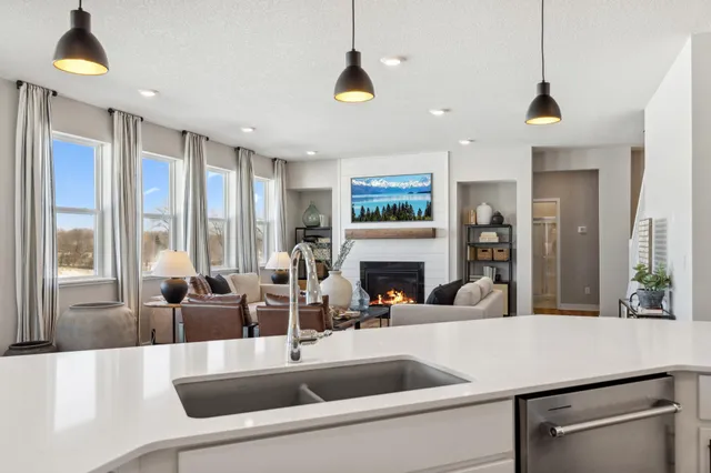 $725,000 | 4902 Blake Way, St. Paul, MN 55129