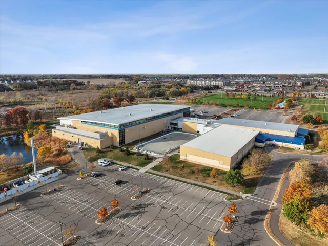 $725,000 | 4902 Blake Way, St. Paul, MN 55129