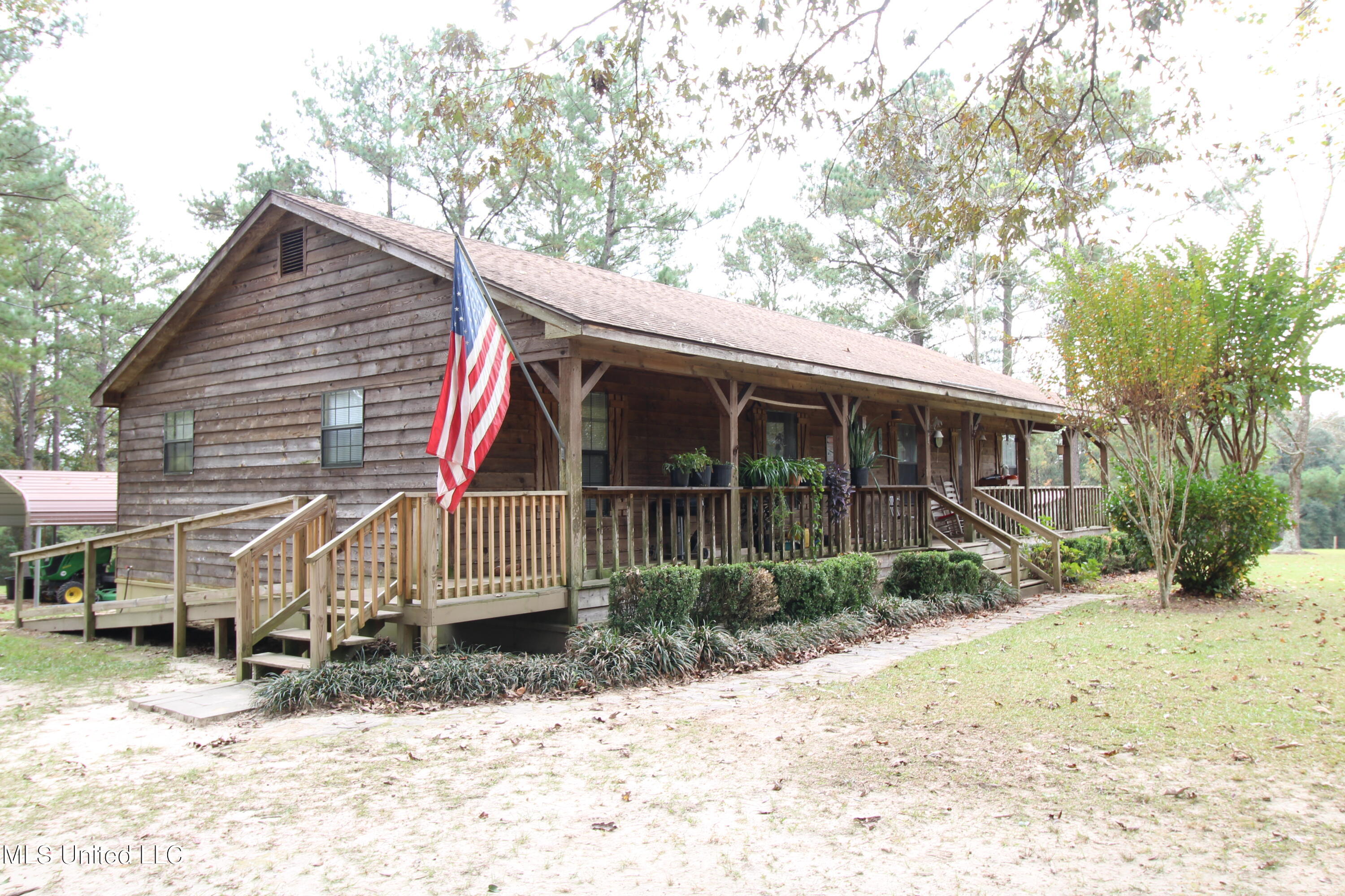 203 Will Howell Road Lucedale, MS 39452 - Photo 2 of 22 IMG_2591