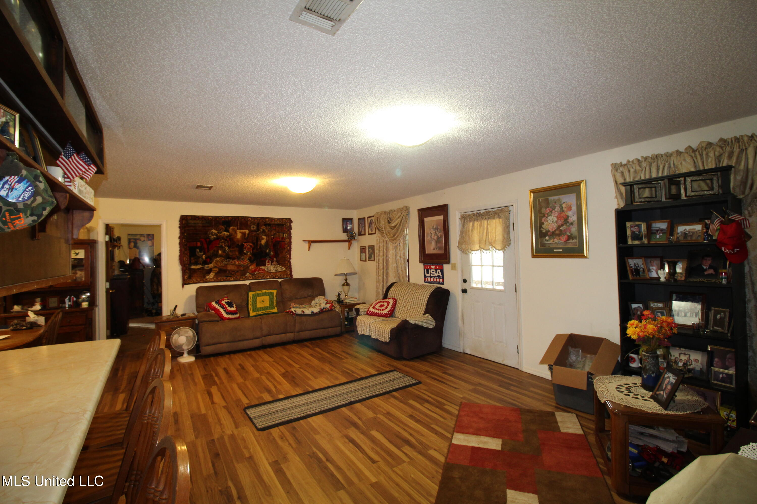 203 Will Howell Road Lucedale, MS 39452 - Photo 6 of 22 IMG_2575