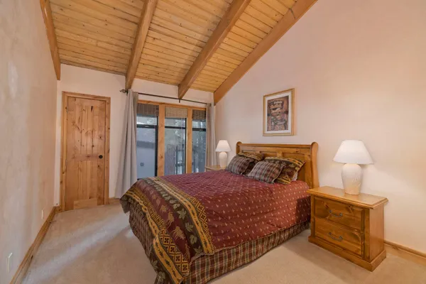 $820,000 | 2252 Meridian Boulevard, Unit 32, Mammoth Lakes, CA 93546