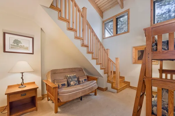 $820,000 | 2252 Meridian Boulevard, Unit 32, Mammoth Lakes, CA 93546