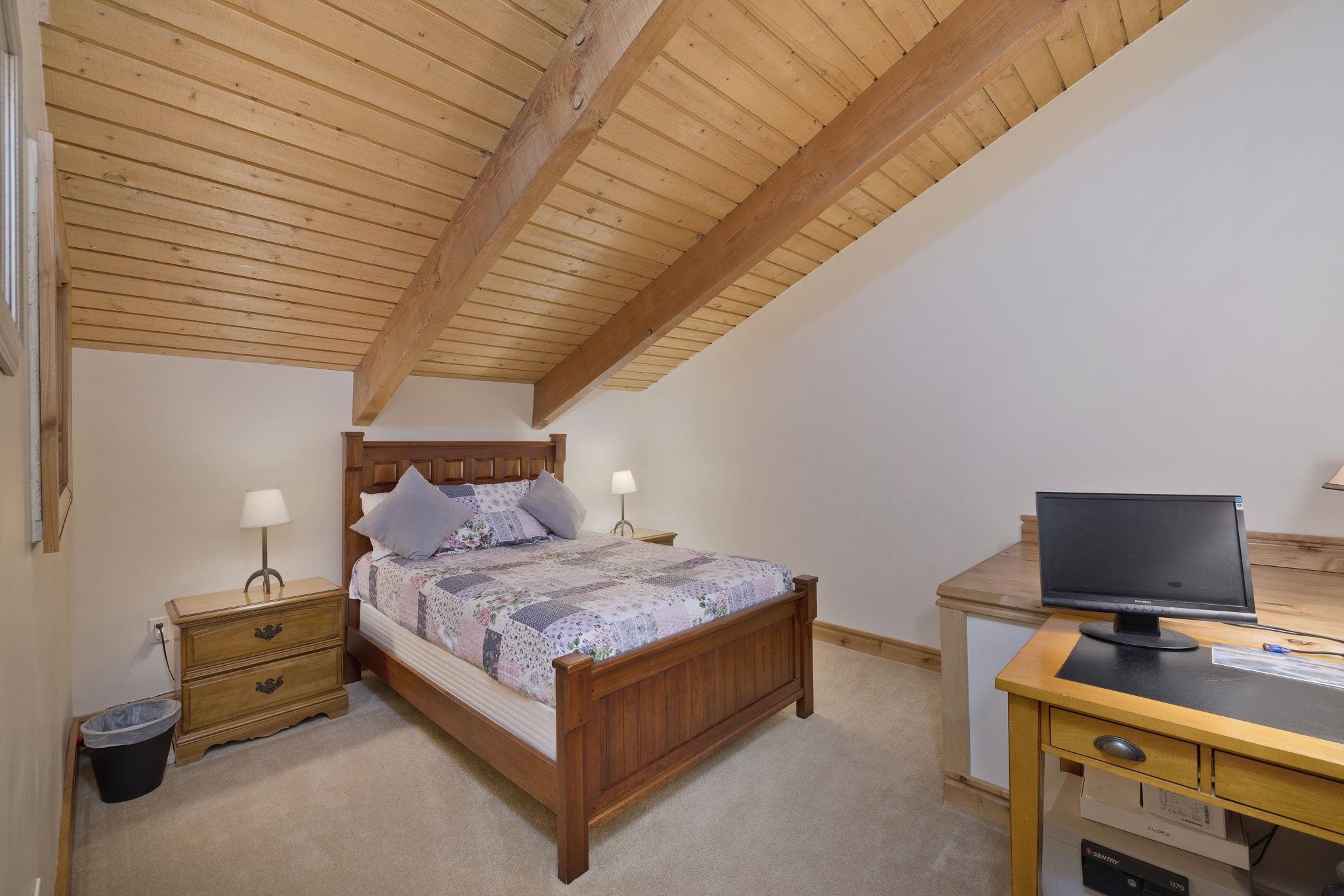 2252 Meridian Boulevard, Unit 32 Mammoth Lakes, CA 93546 - Photo 20 of 31