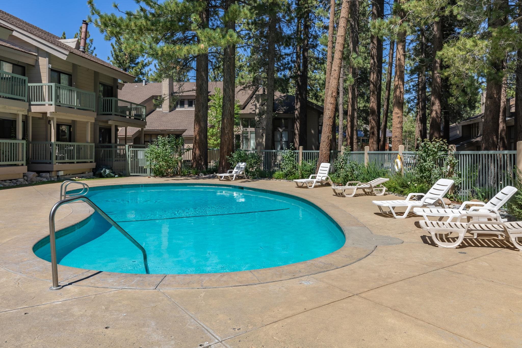 2252 Meridian Boulevard, Unit 32 Mammoth Lakes, CA 93546 - Photo 27 of 31