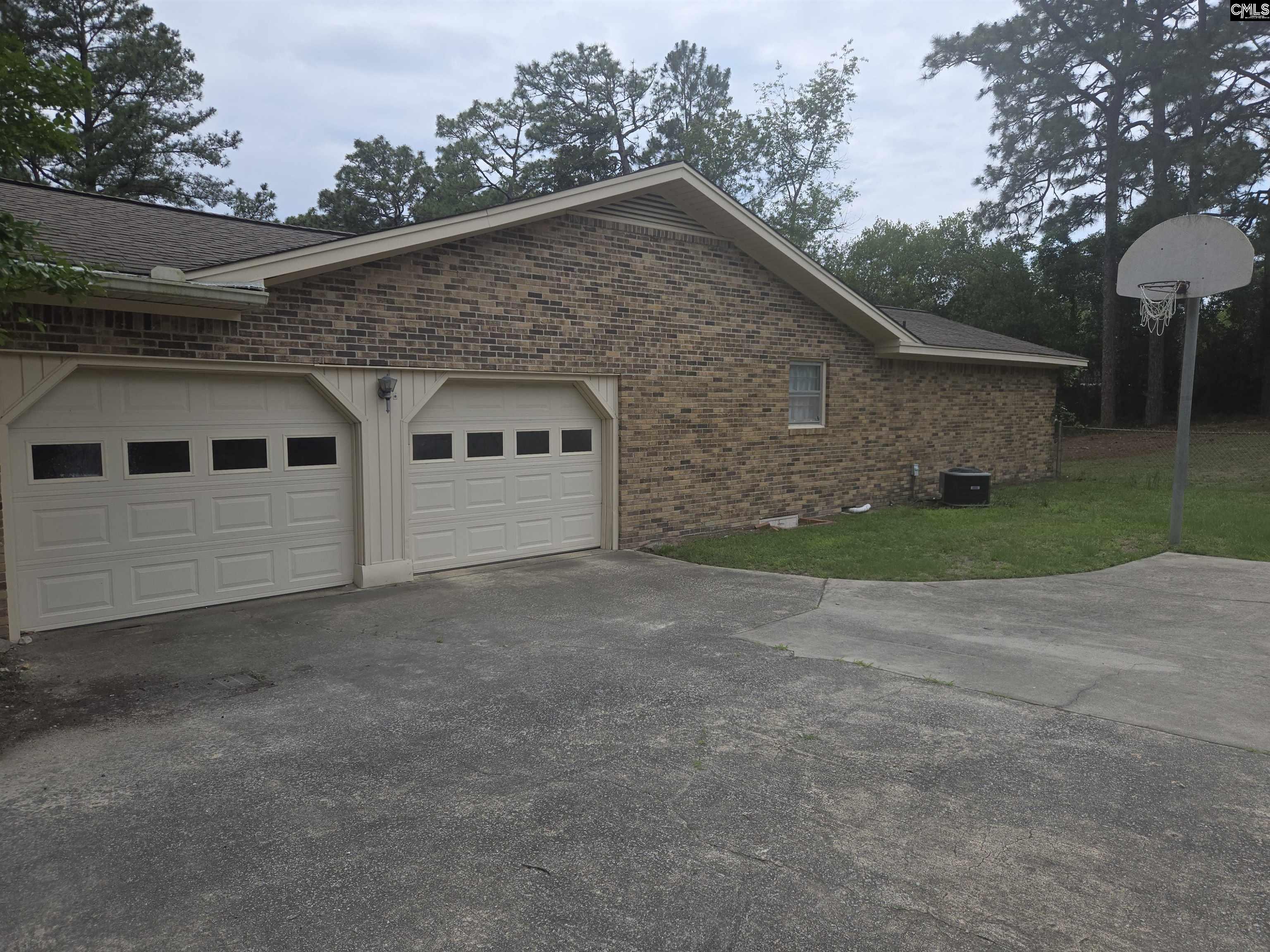 77 Northlake Road Columbia, SC 29223 - Photo 5 of 48