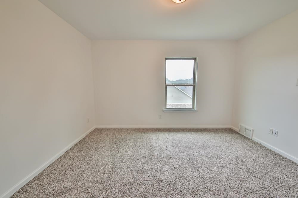 6839 Hare Pointe Bartlett, TN 38002 - Photo 29 of 35 an empty room with a window