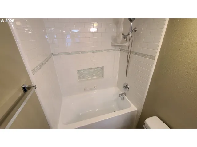 a black and white photo of a room