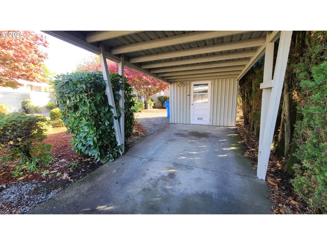 a black and white photo of a house