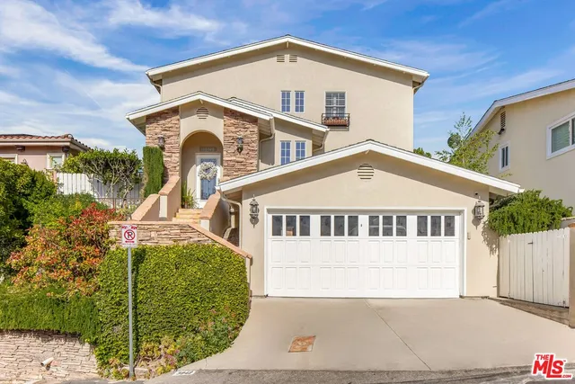 $1,998,000 | 3942 Glenridge Drive, Sherman Oaks, CA 91423