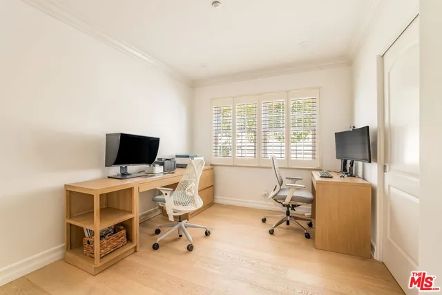 $1,998,000 | 3942 Glenridge Drive, Sherman Oaks, CA 91423