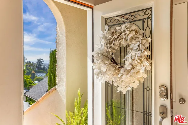 $1,998,000 | 3942 Glenridge Drive, Sherman Oaks, CA 91423