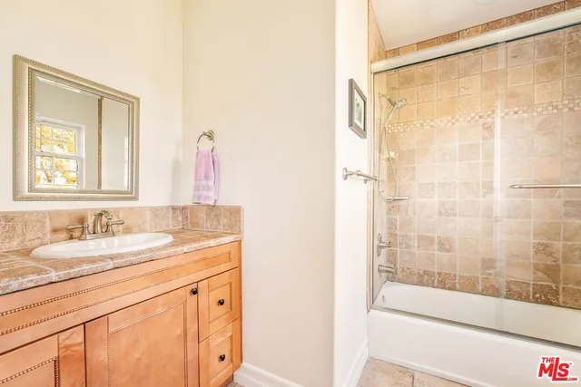 $1,998,000 | 3942 Glenridge Drive, Sherman Oaks, CA 91423