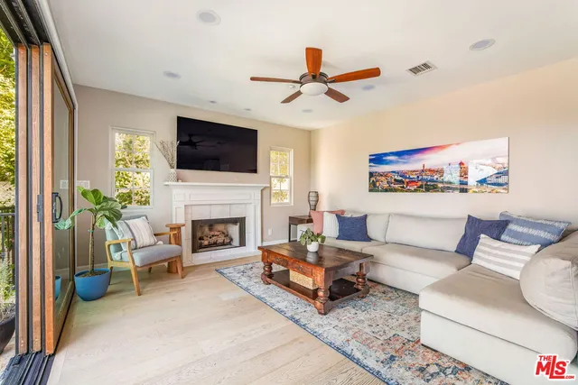 $1,998,000 | 3942 Glenridge Drive, Sherman Oaks, CA 91423