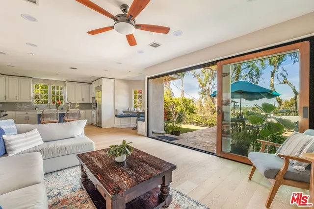 $1,998,000 | 3942 Glenridge Drive, Sherman Oaks, CA 91423