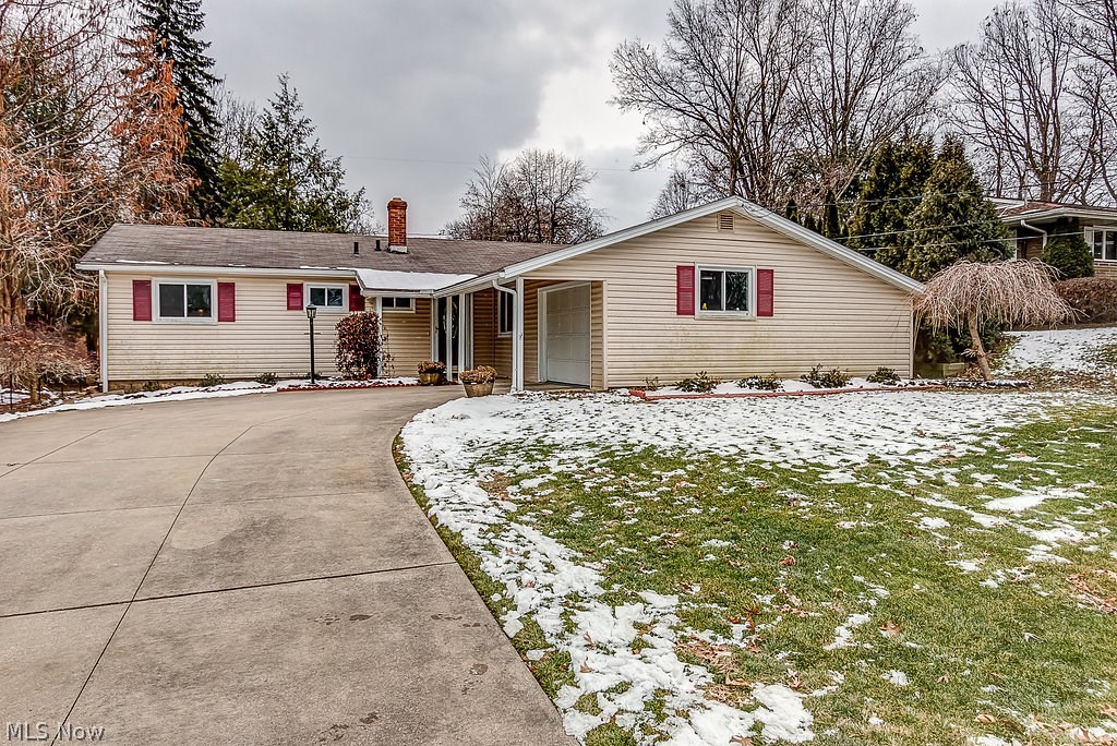 2532 Abington Road Fairlawn, OH 44333 - Photo 2 of 26