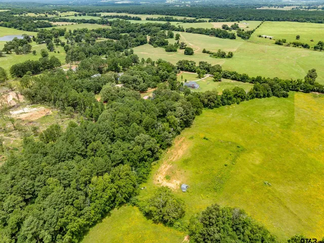 $799,999 | 20850 County Road 4226, Frankston, TX 75763