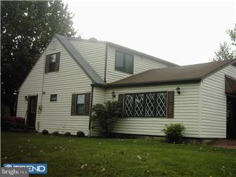 2637 Southampton Road Philadelphia, PA 19116 - Photo 2 of 12 Exterior Side