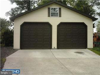2637 Southampton Road Philadelphia, PA 19116 - Photo 3 of 12 Garage