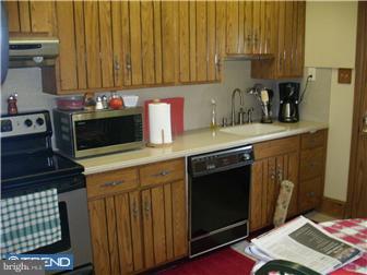 2637 Southampton Road Philadelphia, PA 19116 - Photo 8 of 12 Gallery Image 8