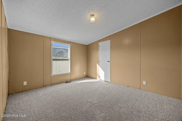 $209,900 | 115 Patsy Lane, Hubert, NC 28539