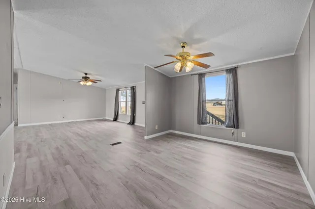 $209,900 | 115 Patsy Lane, Hubert, NC 28539