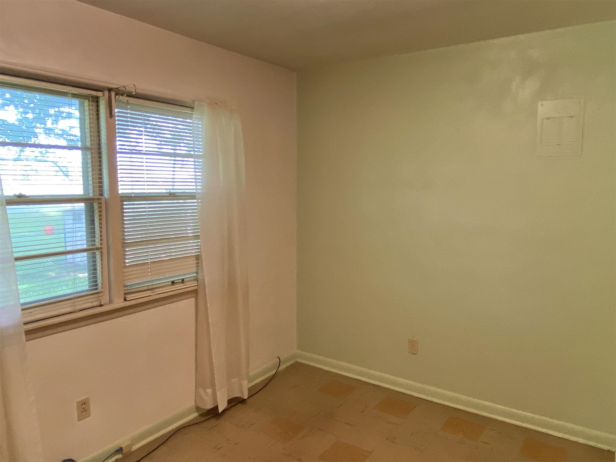 1606 Sunset Drive Rochester, IN 46975 - Photo 12 of 18