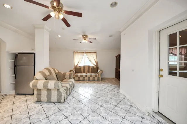 $575,000 | 11023 Maize Lane, Houston, TX 77041