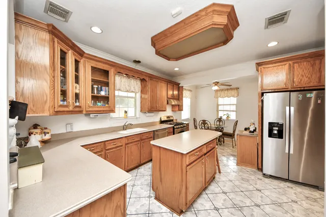 $575,000 | 11023 Maize Lane, Houston, TX 77041