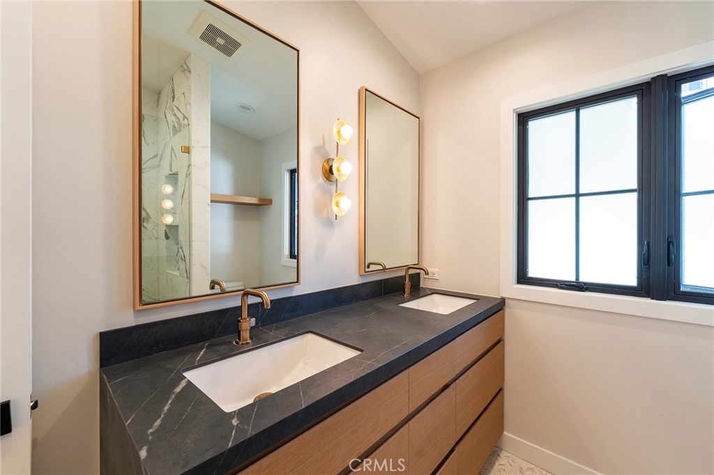 1204 Pecan Avenue Huntington Beach, CA 92648 - Photo 15 of 28