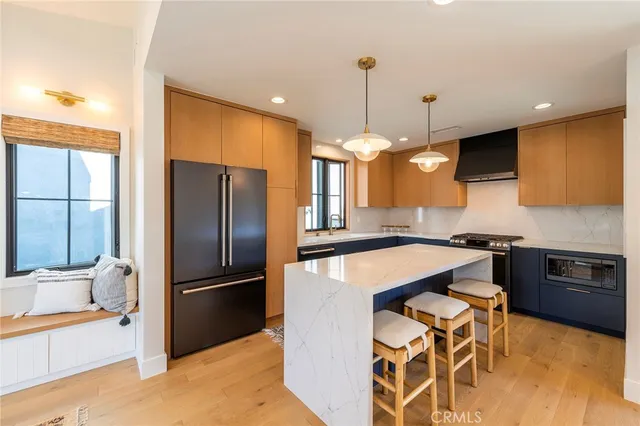 $5,500 | 1204 Pecan Avenue, Huntington Beach, CA 92648