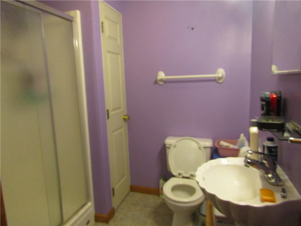 207 Morley Road Dilliner, PA 15327 - Photo 20 of 22 bath in-law suite