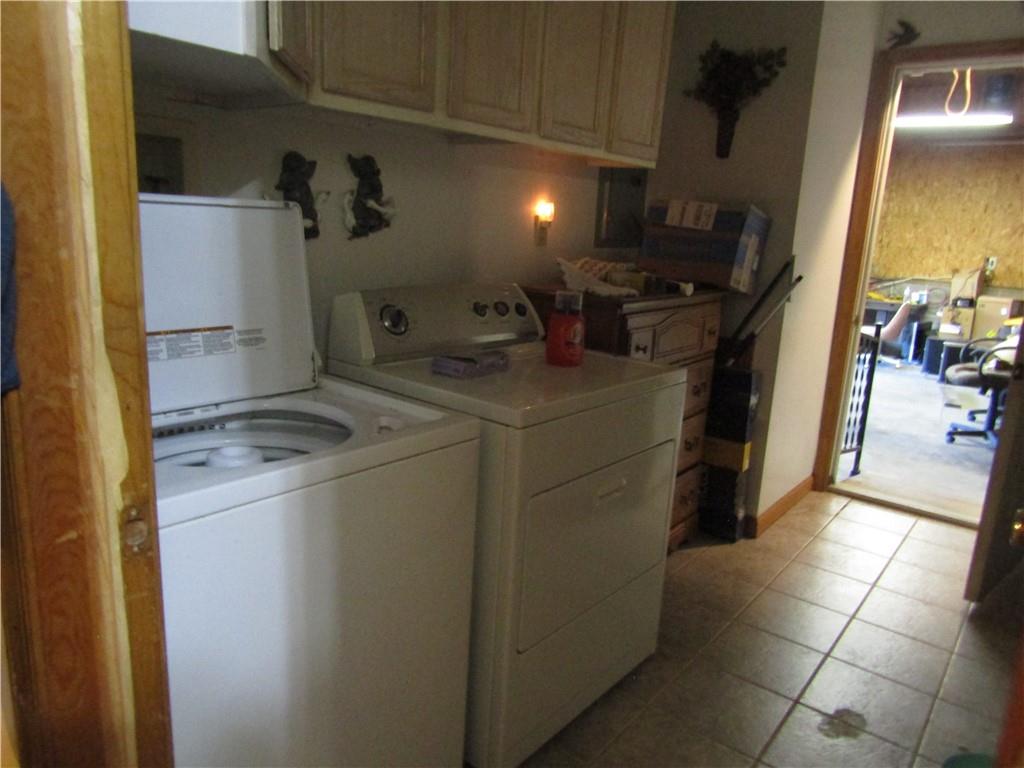 207 Morley Road Dilliner, PA 15327 - Photo 22 of 22 laundry in law suite
