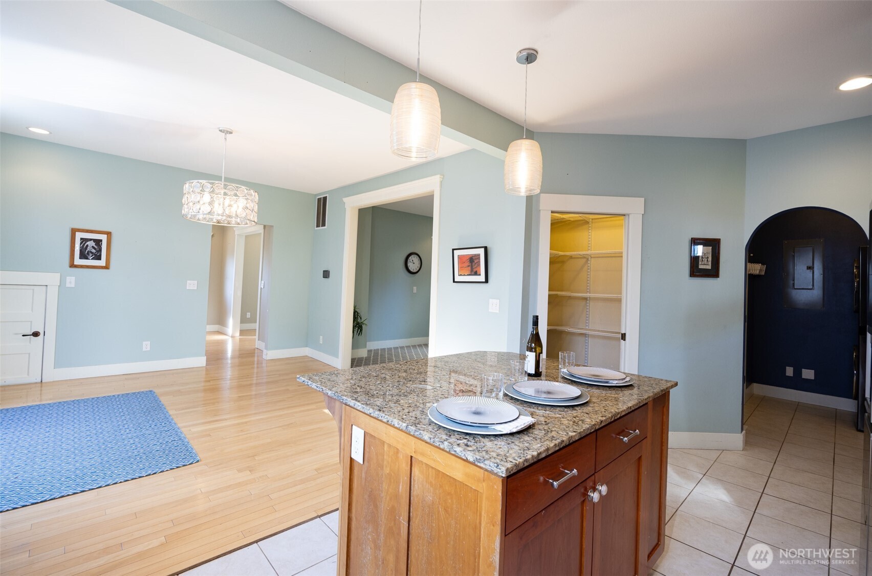 805 11th Street Bellingham, WA 98225 - Photo 14 of 35