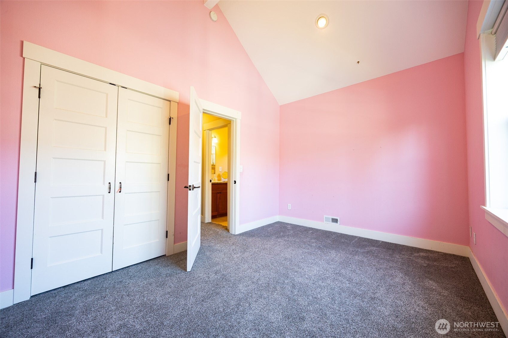 805 11th Street Bellingham, WA 98225 - Photo 24 of 35
