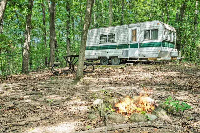 $74,900 | 59136 Dove Lane, Three Rivers, MI 49093