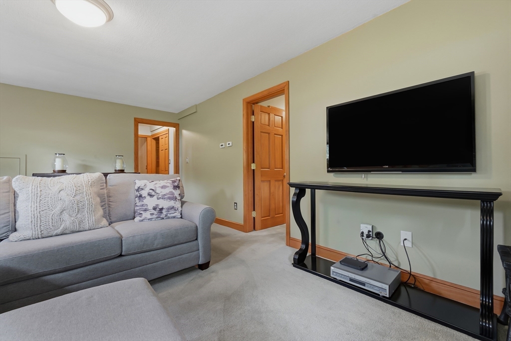 31 Charme Road Billerica, MA 01821 - Photo 28 of 42