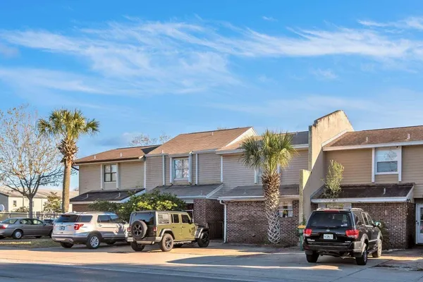 a car parked in front of a building