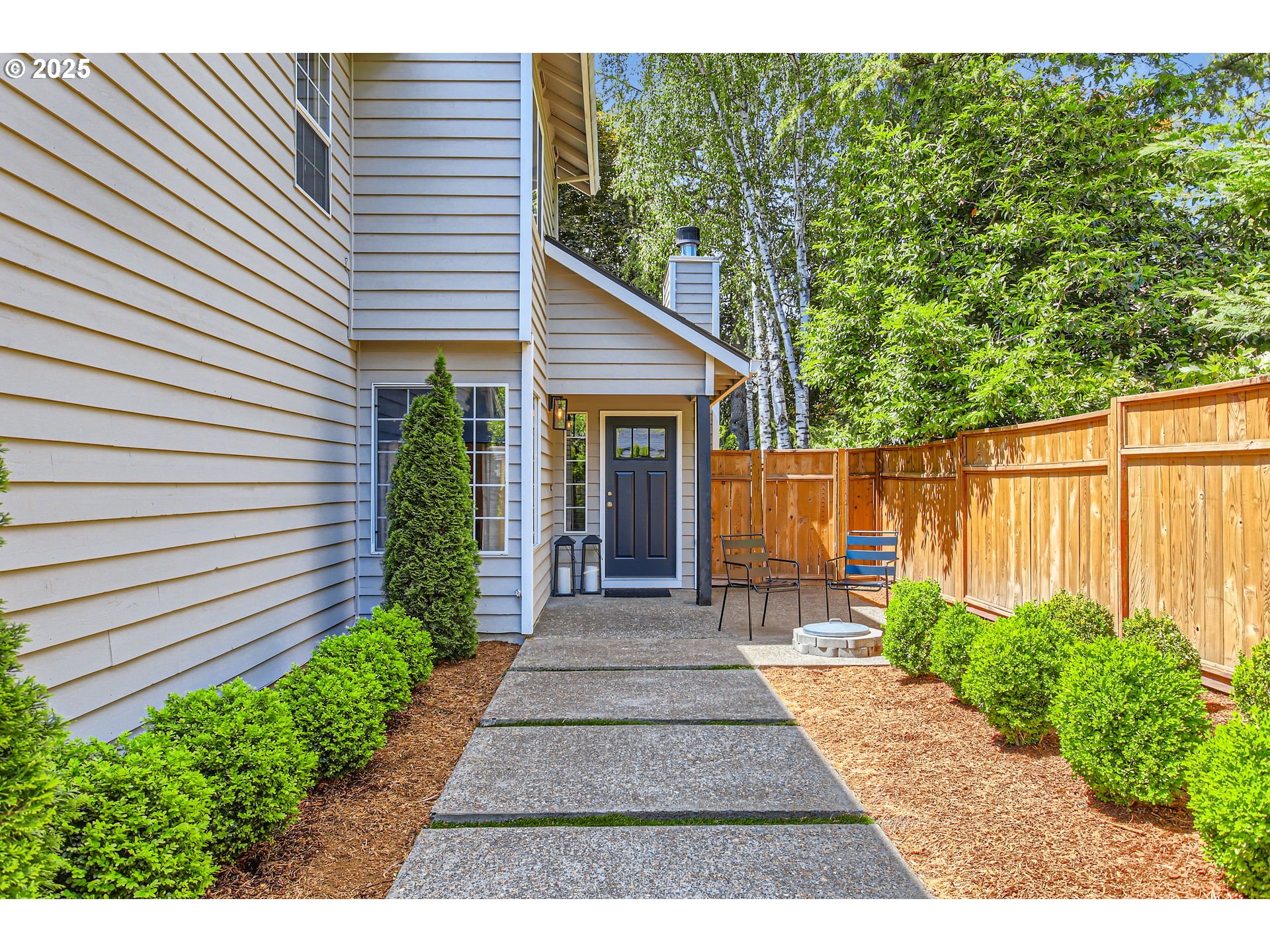 110 Kingsgate Road Lake Oswego, OR 97035 - Photo 2 of 38 Gallery Image 2