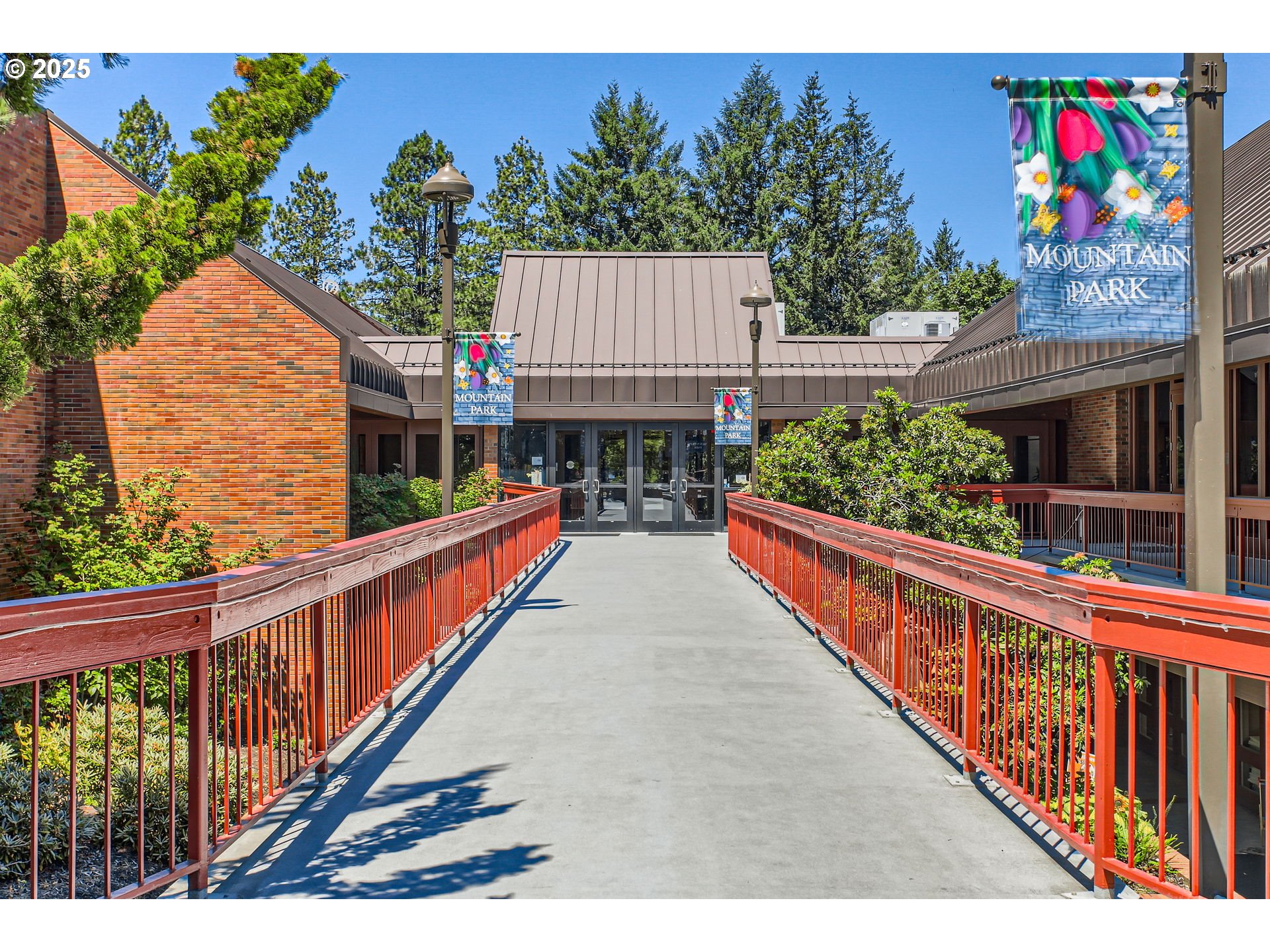 110 Kingsgate Road Lake Oswego, OR 97035 - Photo 29 of 38 Gallery Image 29
