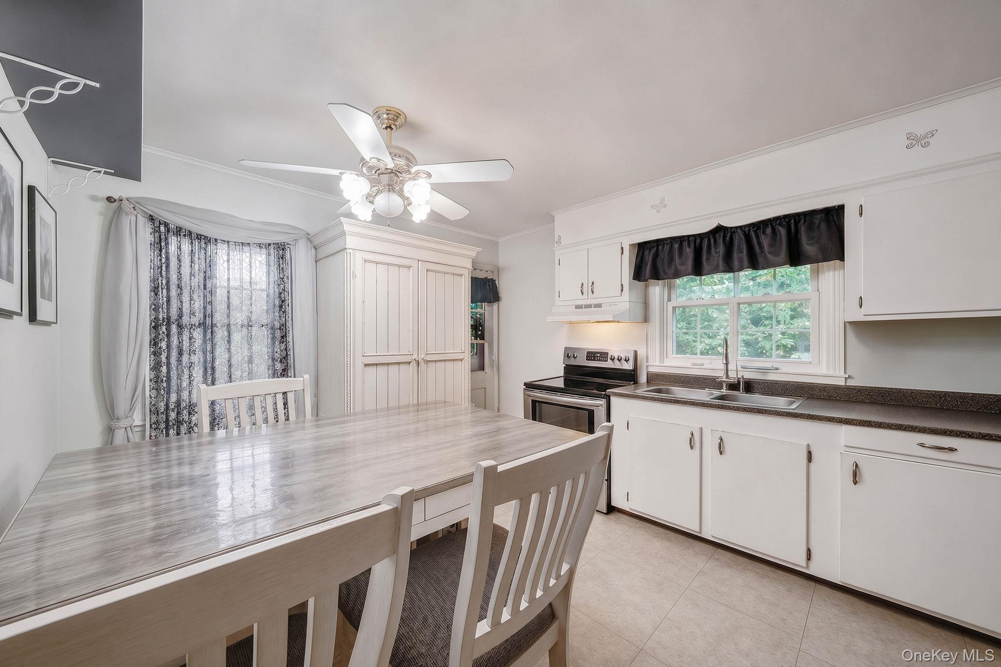 45 Dawn Road Rocky Point, NY 11778 - Photo 15 of 39
