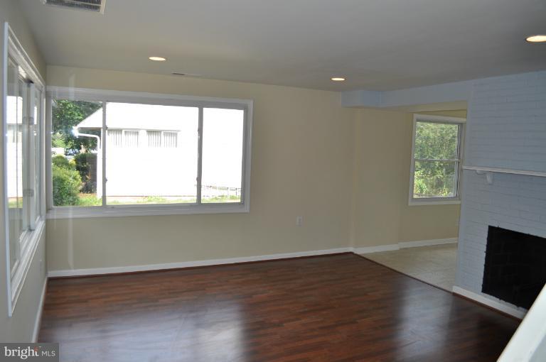 9713 Dilston Road Silver Spring, MD 20903 - Photo 3 of 9 Living Room