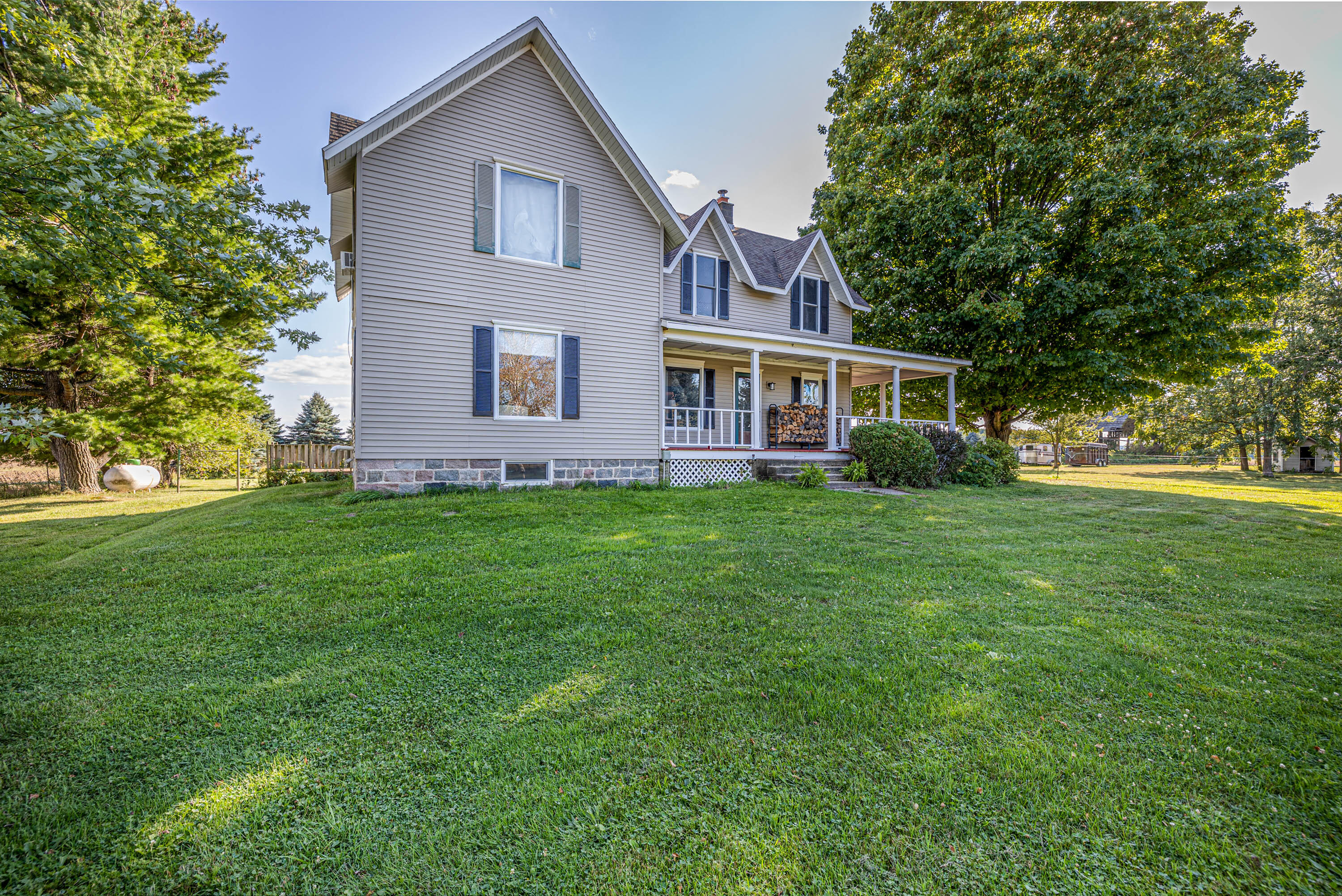 18621 Coral Road Pierson, MI 49339 - Photo 3 of 28 5L7A2695-Edit