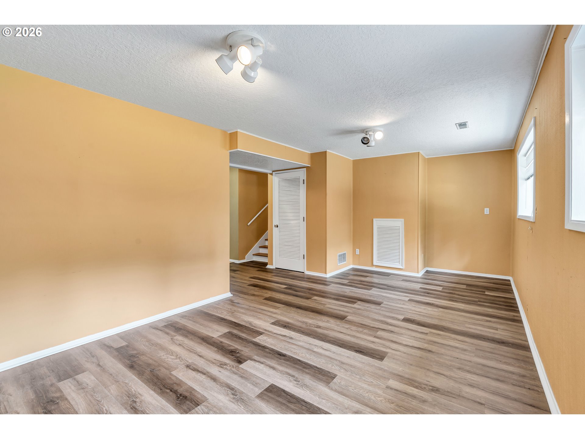 17325 Northeast Irving Street Portland, OR 97230 - Photo 17 of 44