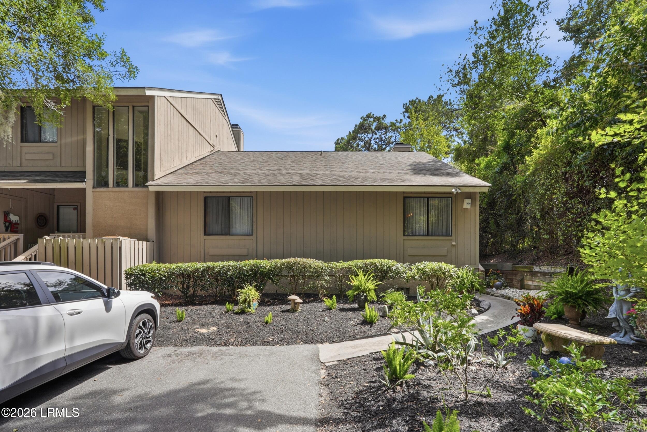 5 Gumtree Road, Unit M20 Hilton Head Island, SC 29926 - Photo 4 of 51 1_dsc07587